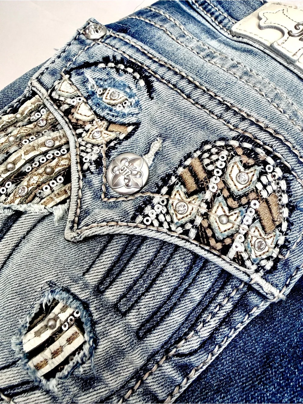 Womens Miss Me Jeans Size 34 Skinny Y2K Rhinestone Angel Wings Embellished Blue - Picture 2 of 10
